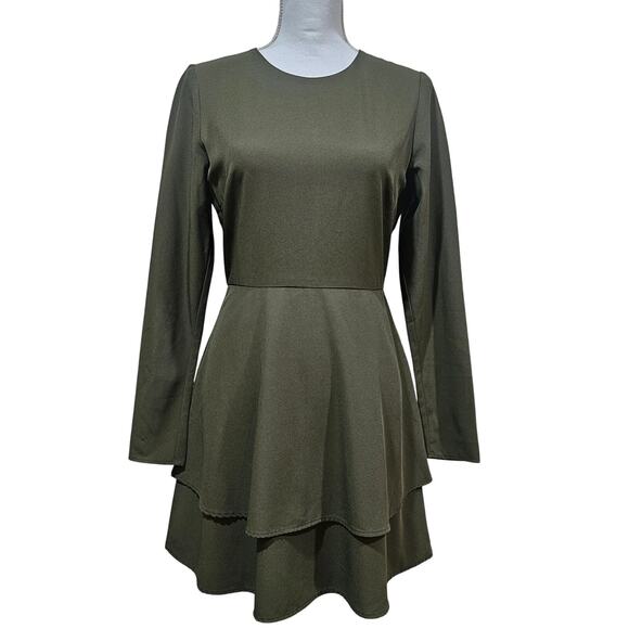 Hutch Dresses & Skirts - Hutch Olive Green Long Sleeve Tiered Mini Dress Size 4